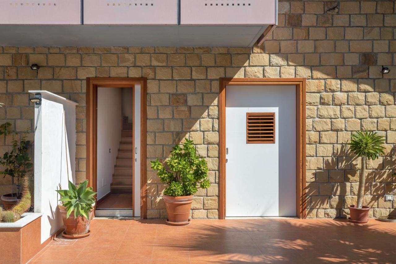 Villa Mendolia Ai Caracoli ترميني إميرسي المظهر الخارجي الصورة